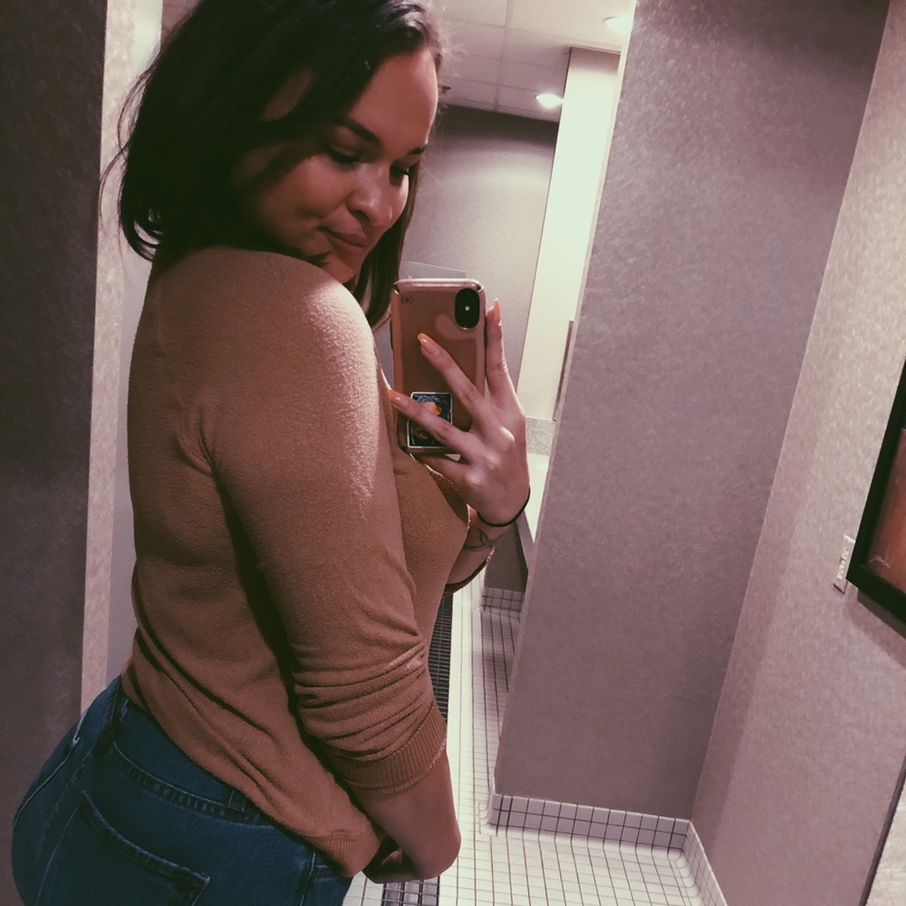 Meet your Posher, Jacquelyn